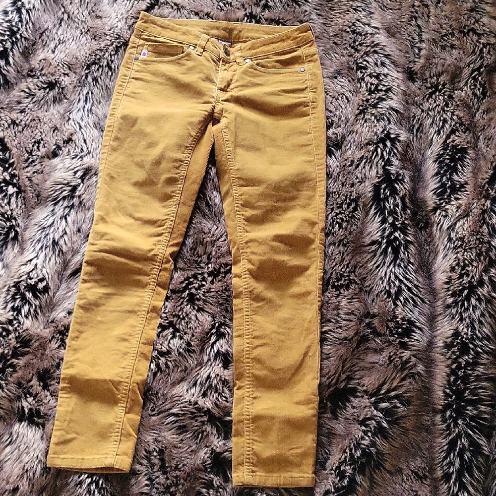 Stio Mustard Ankle & Cropped Jeans